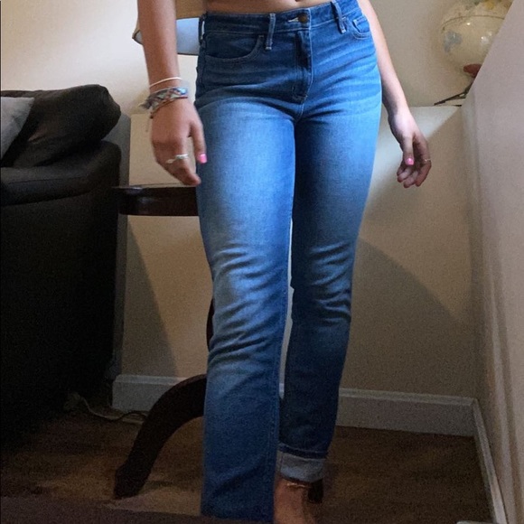 Hollister Straight Denim Jeans - Picture 2 of 3
